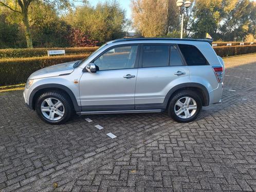 Suzuki Grand Vitara v6 2,7 Zilvergrijs