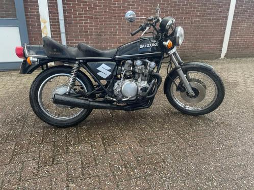 Suzuki GS 550 met spaakwielen