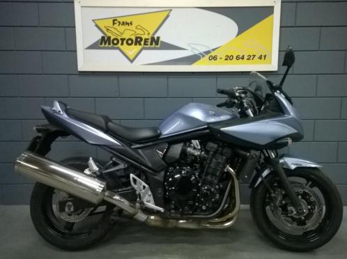 Suzuki gsf 650 abs 2011 nieuw model lichte krasjes topkuip