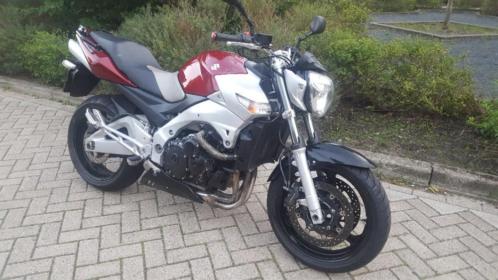 suzuki gsr 600 2007 met glijschade