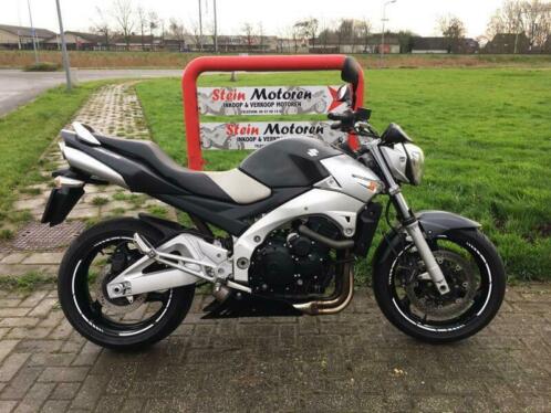 SUZUKI GSR 600 (bj 2006)