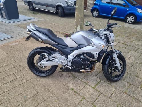 Suzuki gsr 600 bj 2006 slechts 9308 km