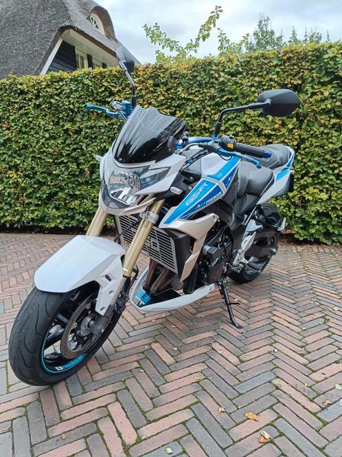 Suzuki GSR 750 A (2012) Freegun Editie