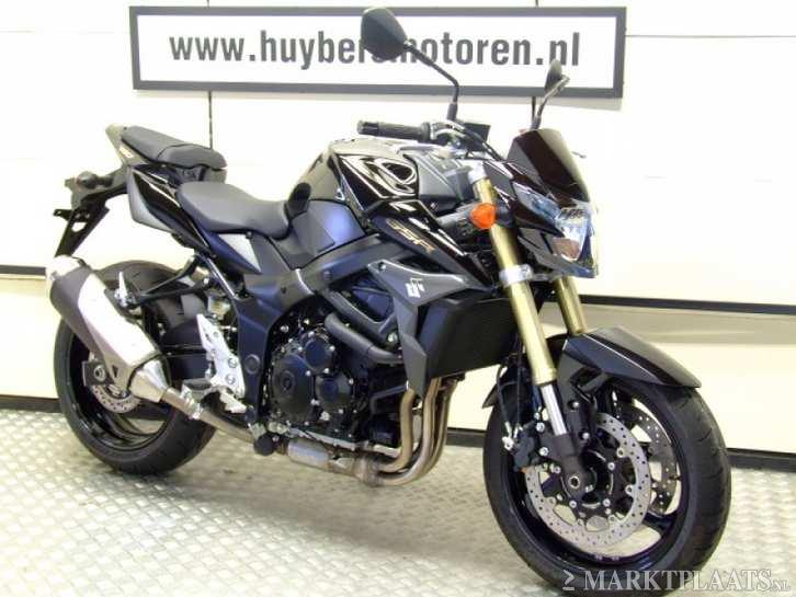 Suzuki gsr 750 A new gsr750 gsr750A 