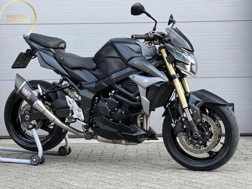 Suzuki GSR 750 ABS Yoshimura 1e Eigenr BOMVOL GSR750 2015