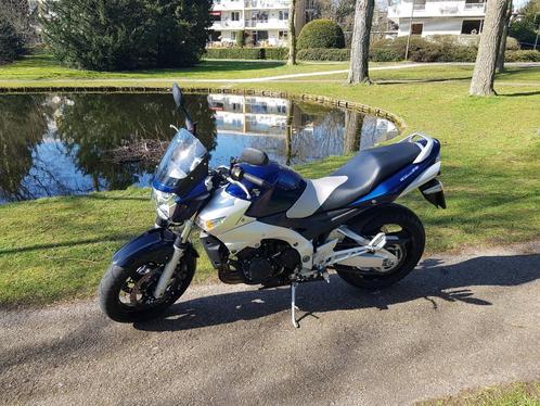 Suzuki GSR600 , nieuwstaat , 12.868 km SUPERMOOI