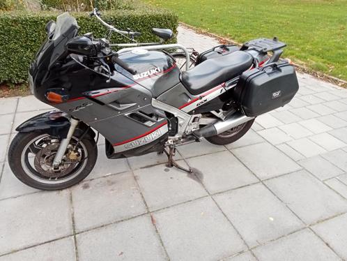 Suzuki gsx 1100 f  bij 1990