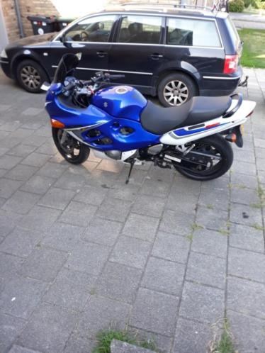 Suzuki gsx 600 f