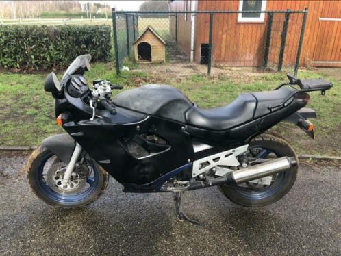 Suzuki gsx 600 f