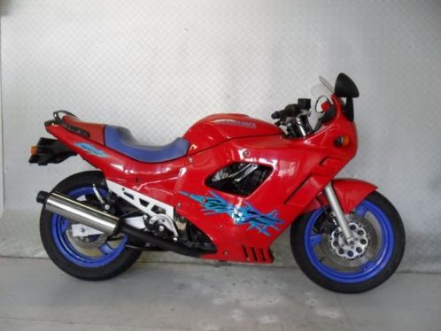 SUZUKI Gsx 600 F 
