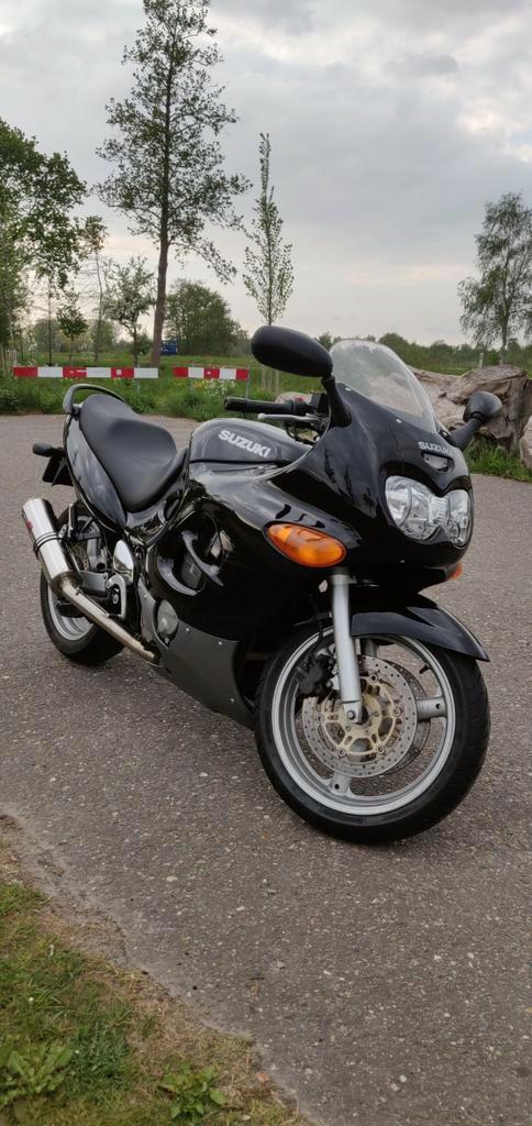 Suzuki GSX 600 F A2