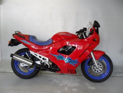 Suzuki GSX 600 F IN GOEDE STAAT MET GARANTIE (bj 1994)