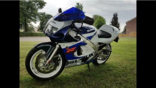 Suzuki gsx 600 srad