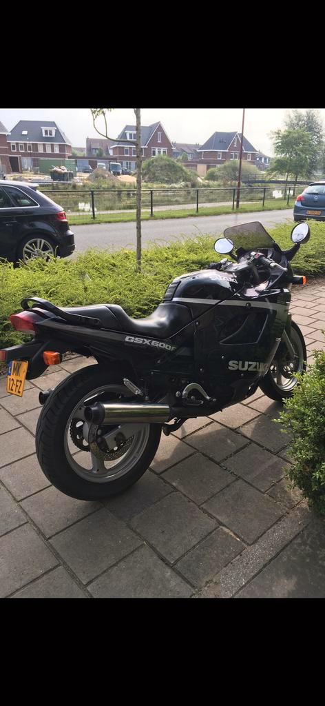 Suzuki GSX 600F