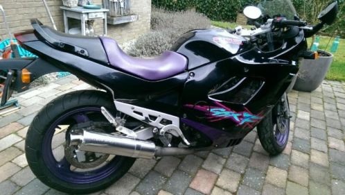 Suzuki gsx 600f compleet  kleding