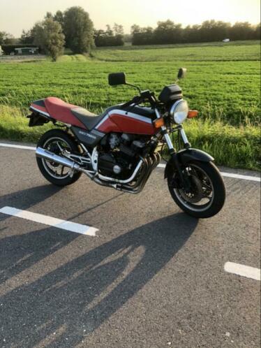 Suzuki gsx 750 es