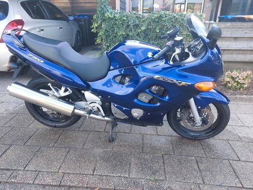 Suzuki GSX 750 F bj 2004  15.386 km  blauw