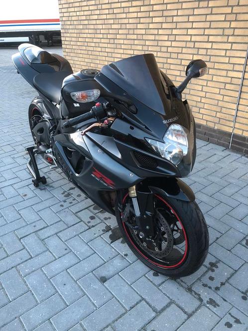 Suzuki GSX-R 600 k6 Black edition AKRAPOVIC