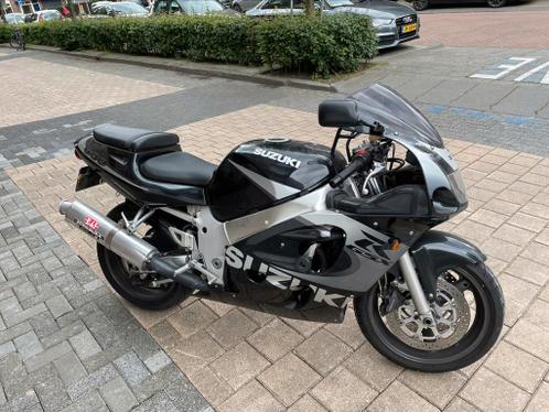 Suzuki gsx r 600 zwartzilver izgst