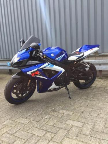 Suzuki GSX R 750