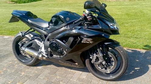 Suzuki GSX-R 750 all black 2011