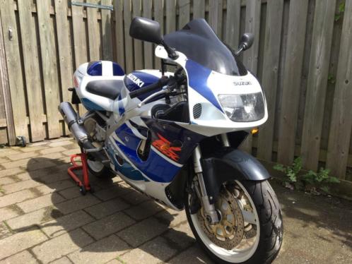 Suzuki GSX R 750 SRAD (bj 1999), MOET WEG