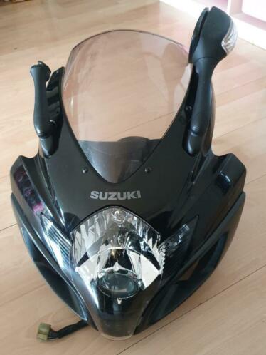 Suzuki GSX R 750 topkuip scherm koplamp zwart