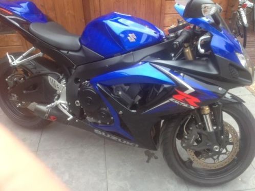 Suzuki GSX-R600 K7 uit 2008 In SUPERSTAAT