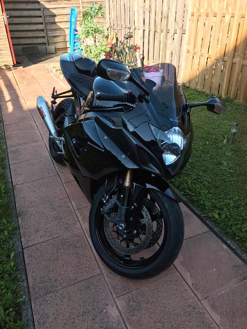 SUZUKI GSXR 1000 ALL BLACK