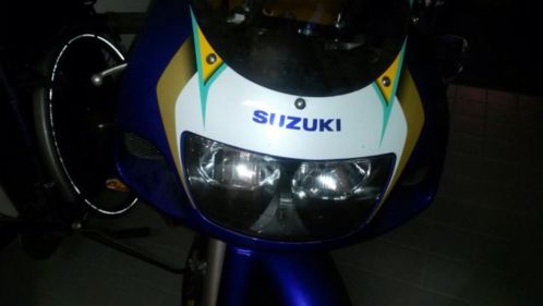 Suzuki gsxr 600 corona editie