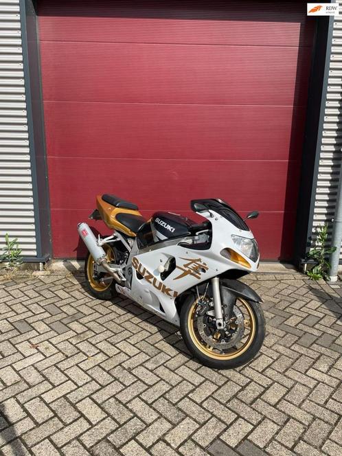 Suzuki GSXR 600 K3 Weinig km