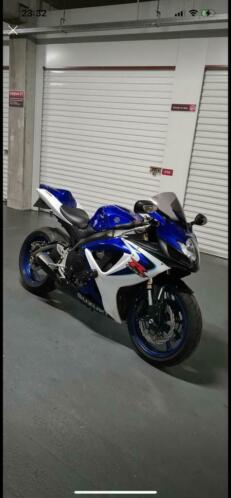 Suzuki GSXR 600 k7