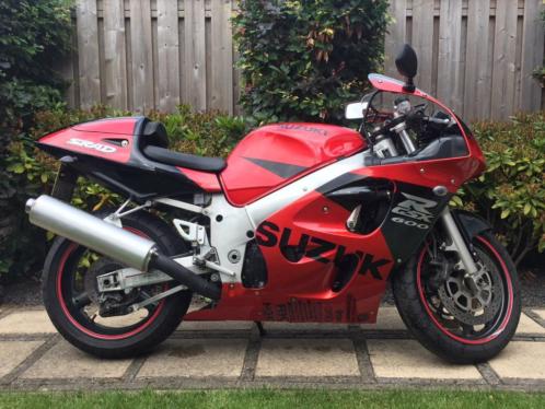 Suzuki GSXR 600 Rood-zwart