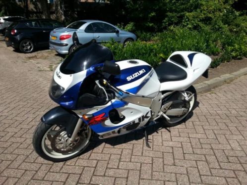 Suzuki GSXR 600 SRAD 1999 41000km.