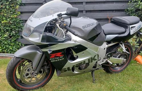 Suzuki gsxr 600 srad