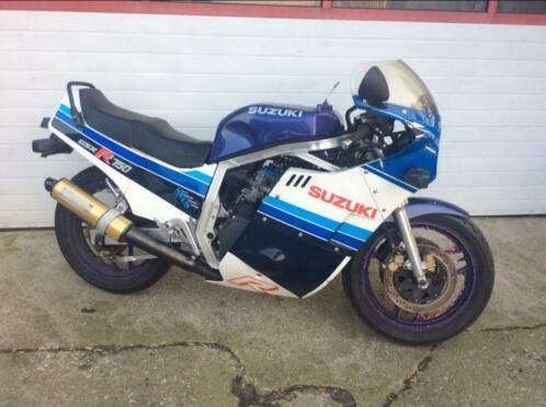 Suzuki GSXR 750 1985 slabby