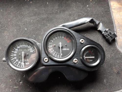 Suzuki gsxr 750 dashboard tellers