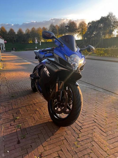 Suzuki gsxr 750 k7