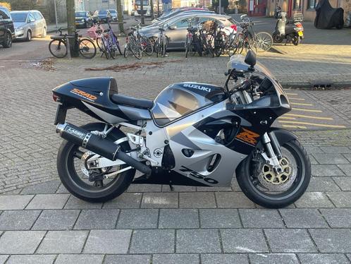 Suzuki GSXR 750 SRAD