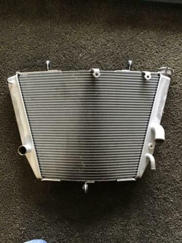 Suzuki GSXR600750 L1-L6 radiateur