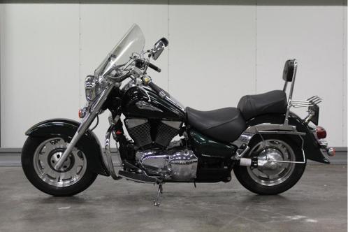 Suzuki Intruder 1500 LC lichte schademotorfiets 2000