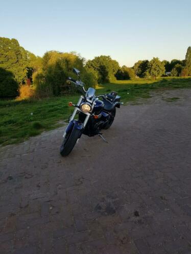 Suzuki intruder m800