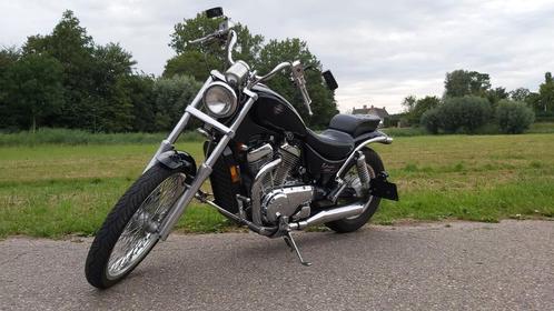 Suzuki Intruder VS 800