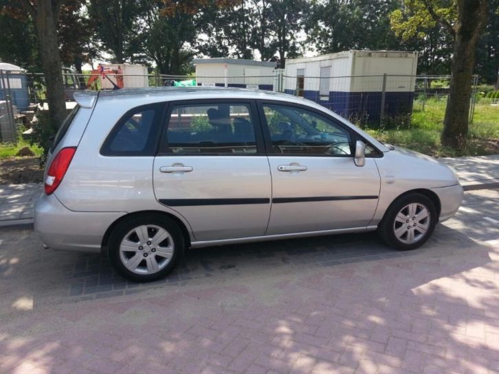 Suzuki Liana 1.6 2003 Grijs