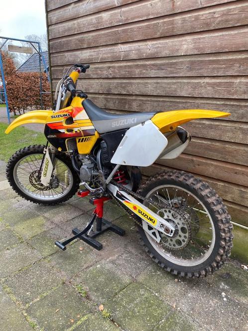 Suzuki rm 125