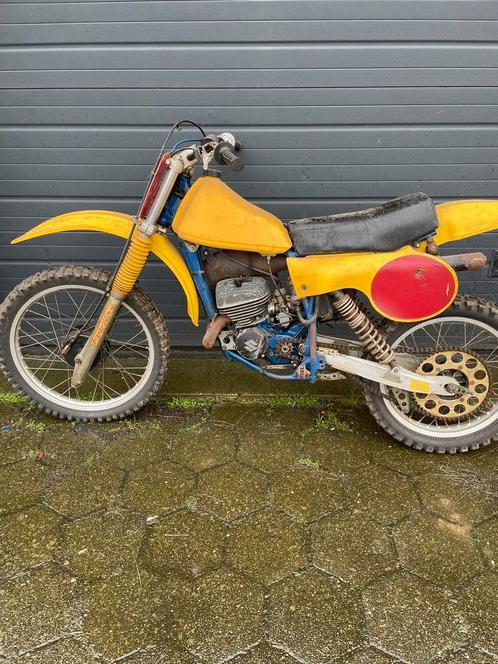 Suzuki RM 125 twinshock