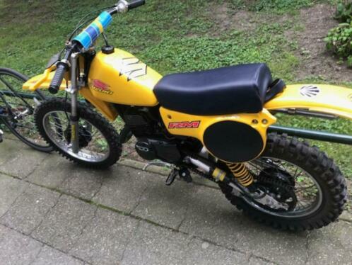 Suzuki rm 80 cc crossmotor uit 1980