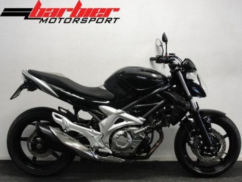 SUZUKI SFV 650 GLADIUS Mooie Suzuki Gladius SFV 650 Barbier