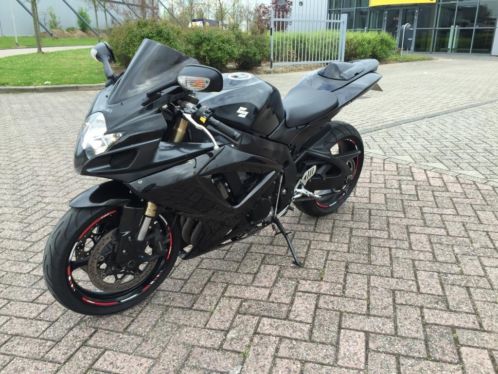 Suzuki Sport GSX R 750 Black on Black edition, beurt gehad.