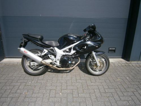 Suzuki SV 650 S BJ 1999 KM STAND 42244